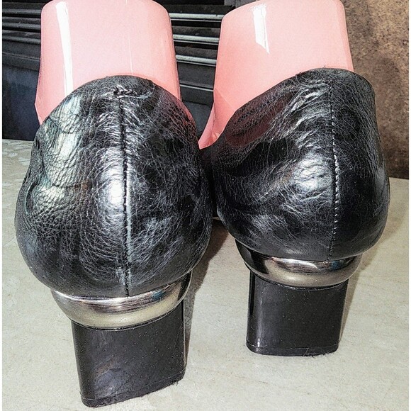 CAROLINNA ESPINOSA CELINE 8.5 Black Embossed Leather Slip On Swirl Classy Heels - Picture 8 of 16